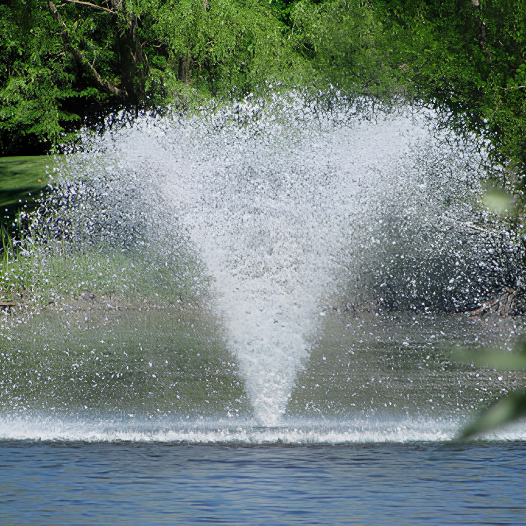 Scott Aerator North Star Fountain Aerator for Medium, Residential Ponds 1½ hp 230 volts