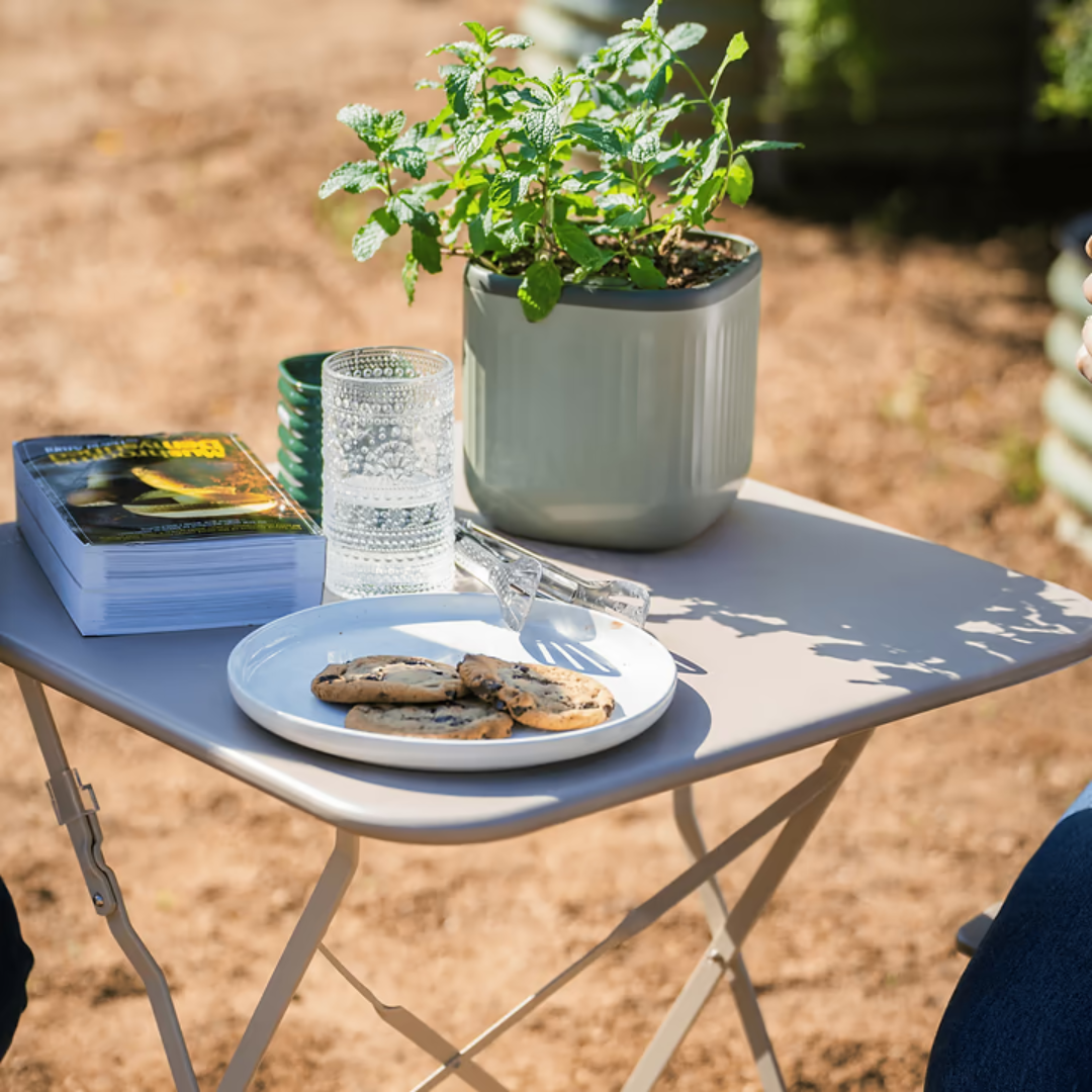 Vego Bistro Set