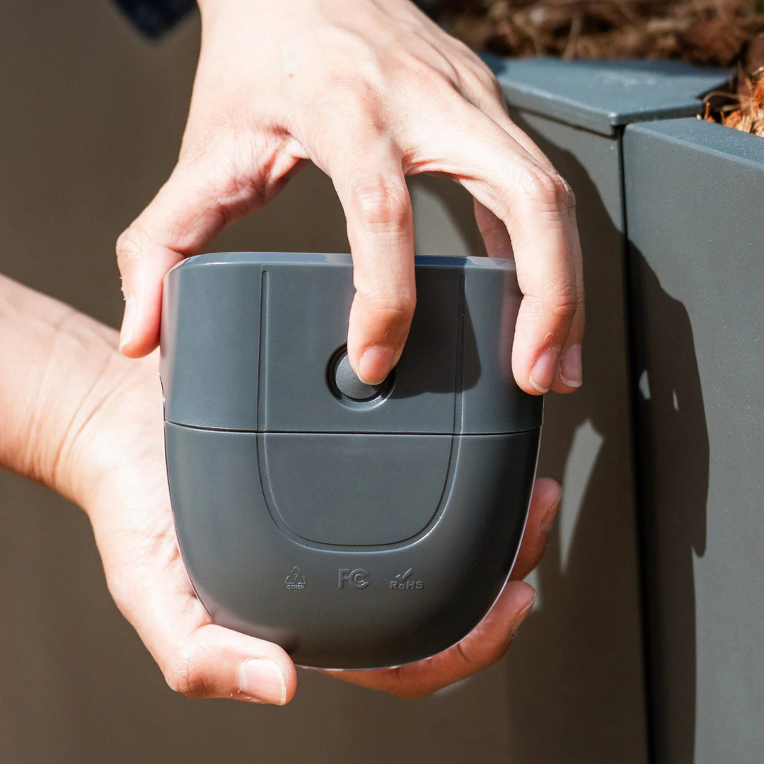 Vego Diamond Garden Solar Light - Flat Mount