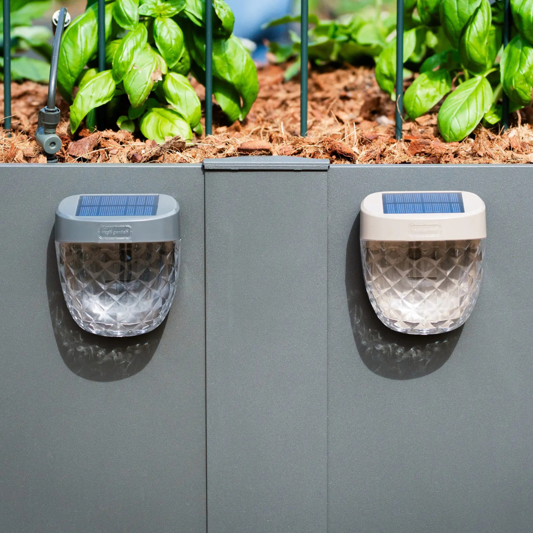 Vego Diamond Garden Solar Light - Flat Mount
