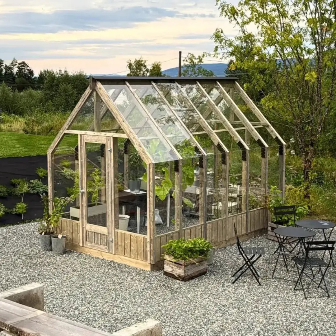 YourGreenhouses Nordwood Arrow Greenhouse