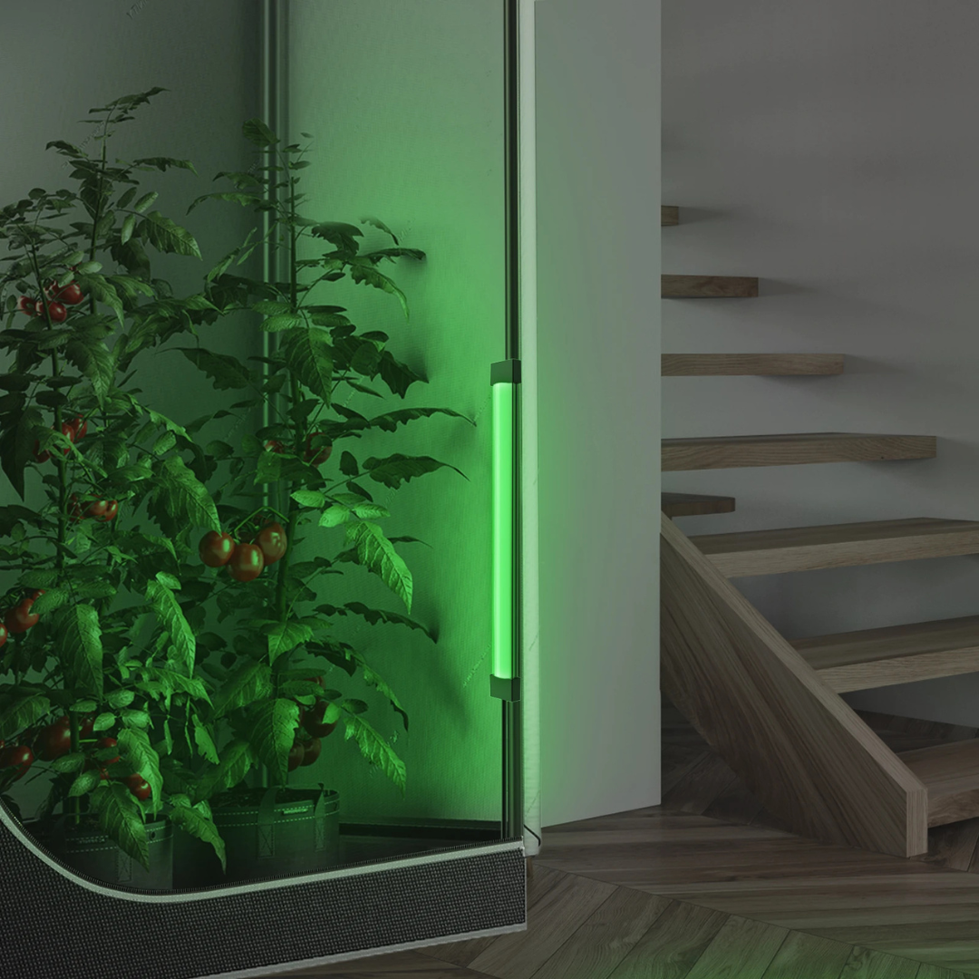 AC Infinity IONBEAM Green, Plant Safe LED Work Light 16" with Dimming Timer Controller