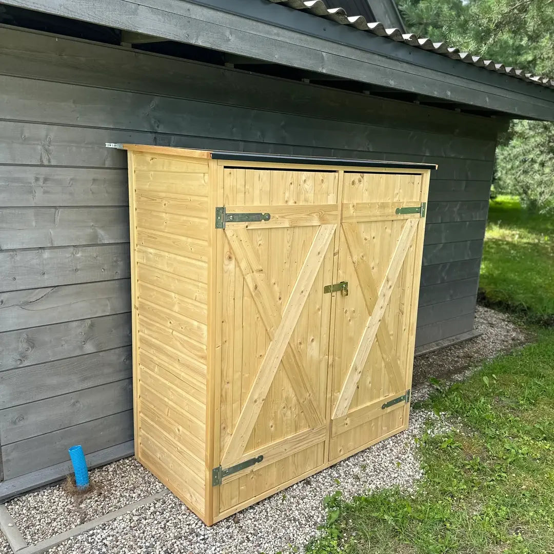 YourGreenhouses Garden Shed with Shelving System