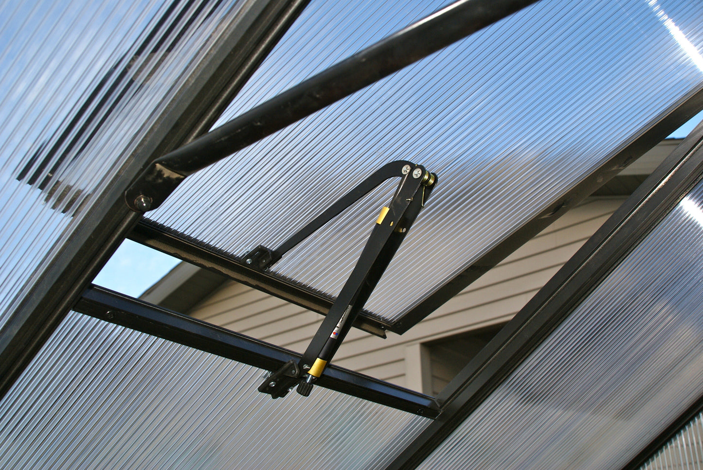 Riverstone - MONT Automatice Roof Vent Kit - Black